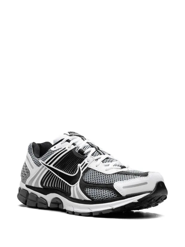 Nike Zoom Vomero 5 “Black/Metallic Silver”