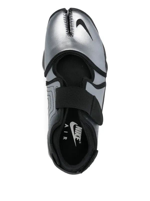 Nike Air Rift “Metallic Silver & Black”