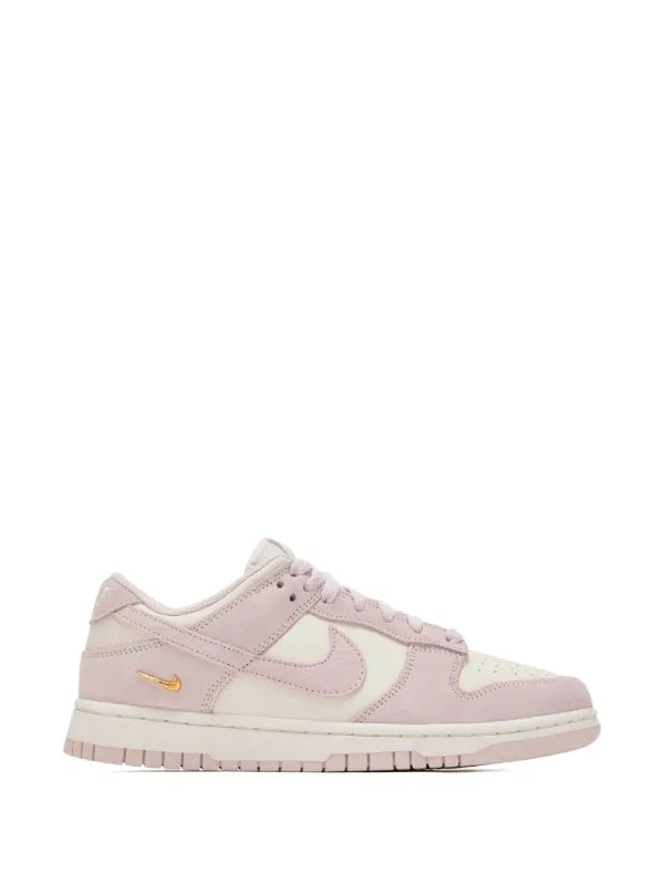 Nike Dunk Low “Pearl Pink”