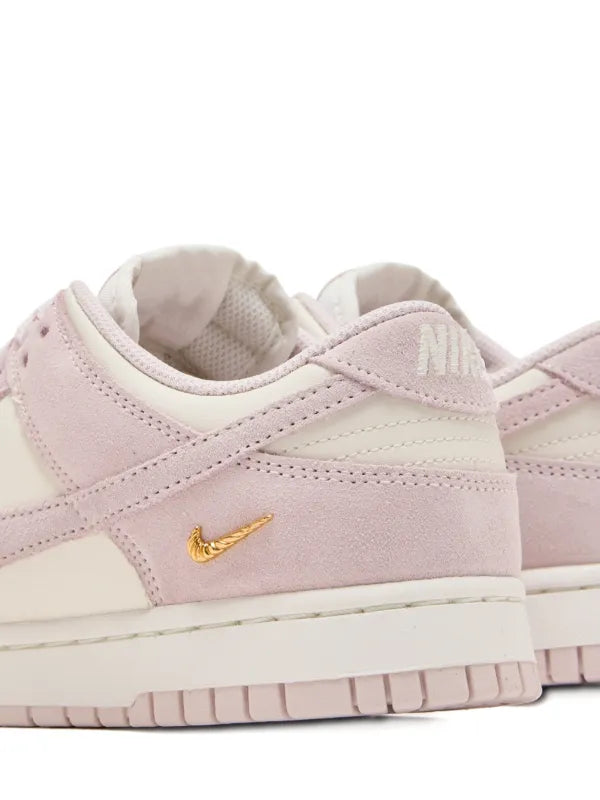 Nike Dunk Low “Pearl Pink”
