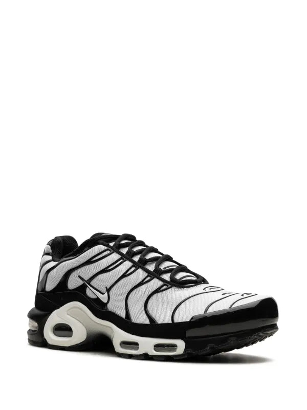 Nike Air Max Plus “Oreo”