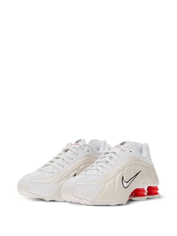 Nike Shox R4 “Picante Red”