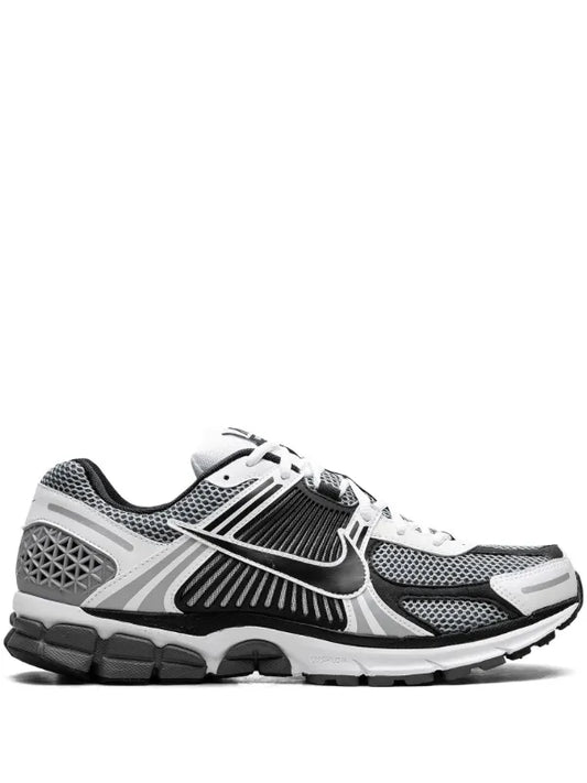 Nike Zoom Vomero 5 “Black/Metallic Silver”