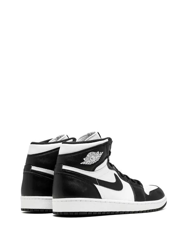 Air Jordan 1 Retro “Black/White”